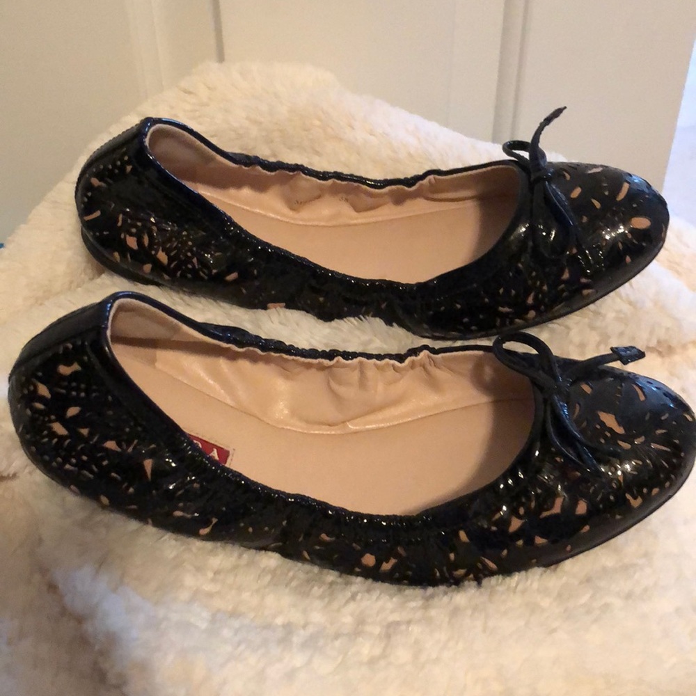 PRADA flats - Picture 2 of 8